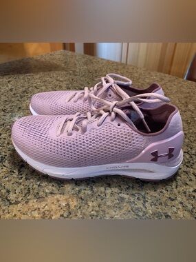 Under Armour HOVR Sonic 4 Running/walking Shoes women’s Size [8] EUC mauve